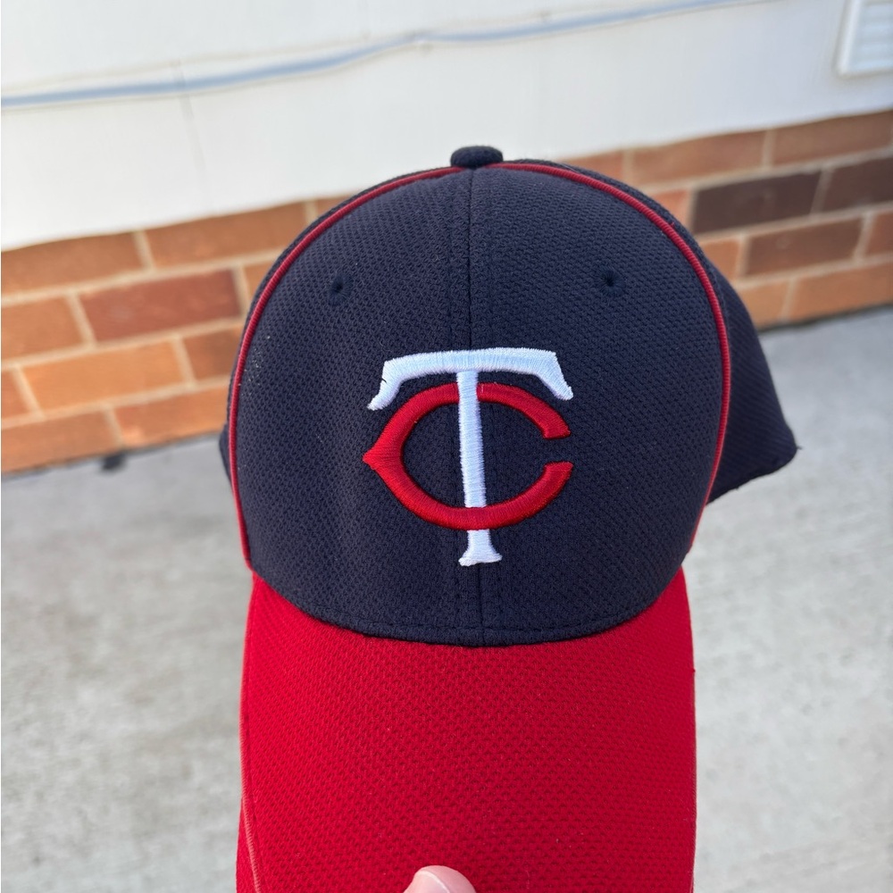 Minnesota Twins baseball cap in very good condition